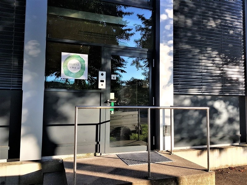 Essenz Yoga Eingang